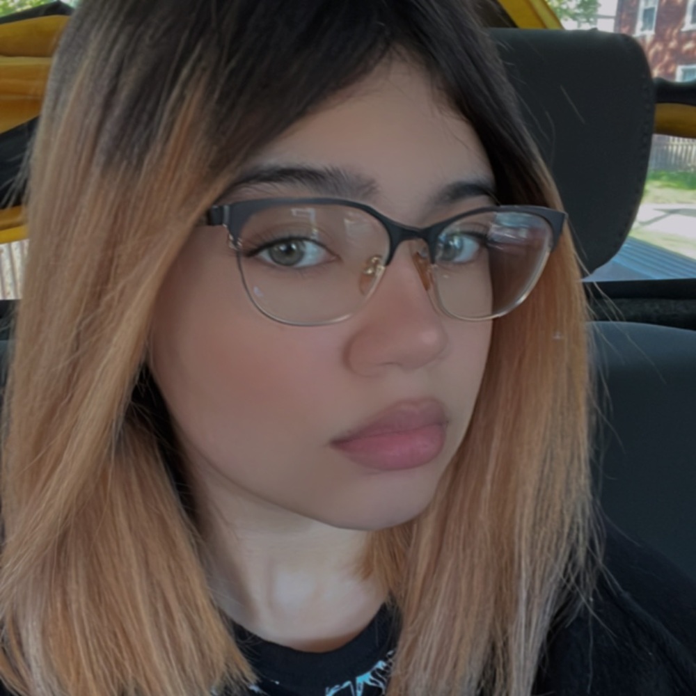 Meet your Posher, Secelie